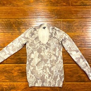 brand express
metallic gray excellent condition